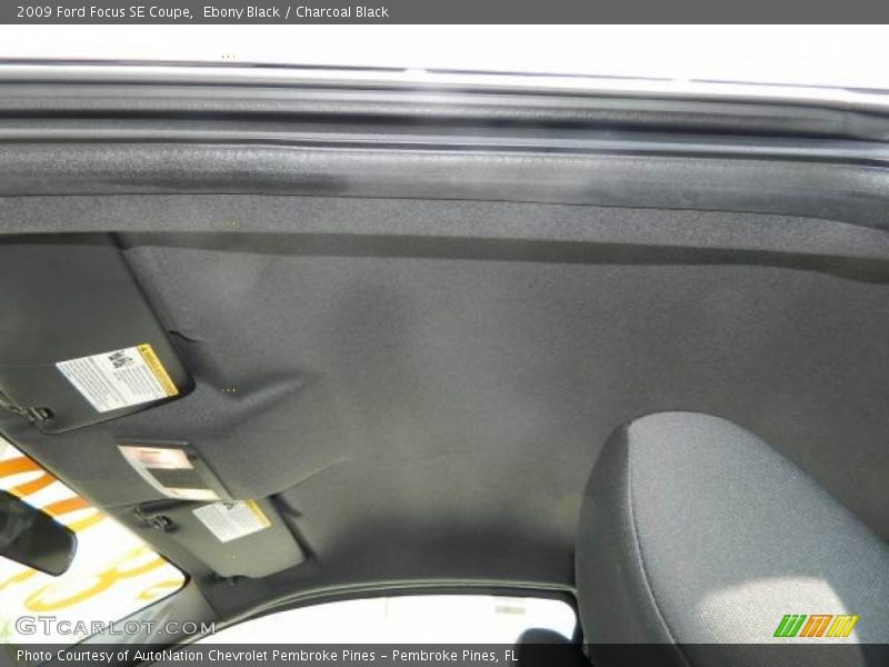 Ebony Black / Charcoal Black 2009 Ford Focus SE Coupe
