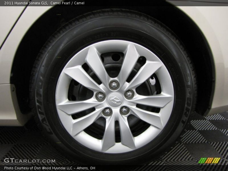 Camel Pearl / Camel 2011 Hyundai Sonata GLS