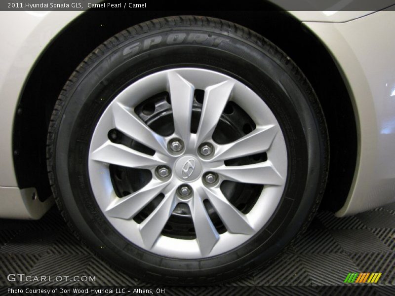 Camel Pearl / Camel 2011 Hyundai Sonata GLS