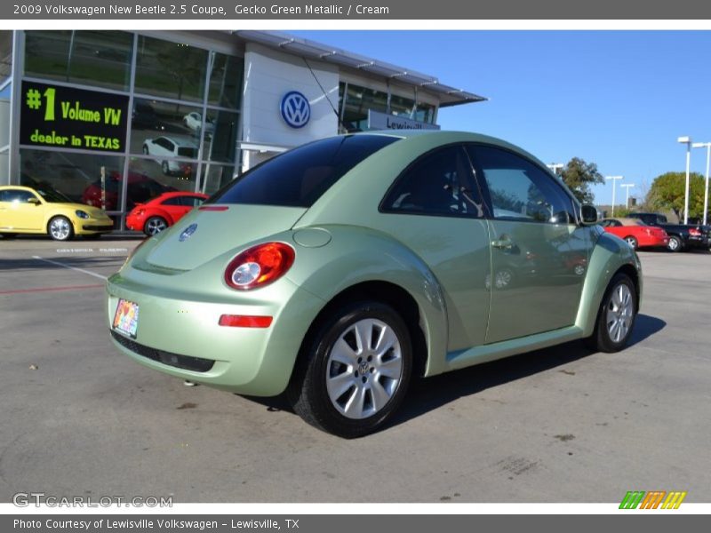 Gecko Green Metallic / Cream 2009 Volkswagen New Beetle 2.5 Coupe