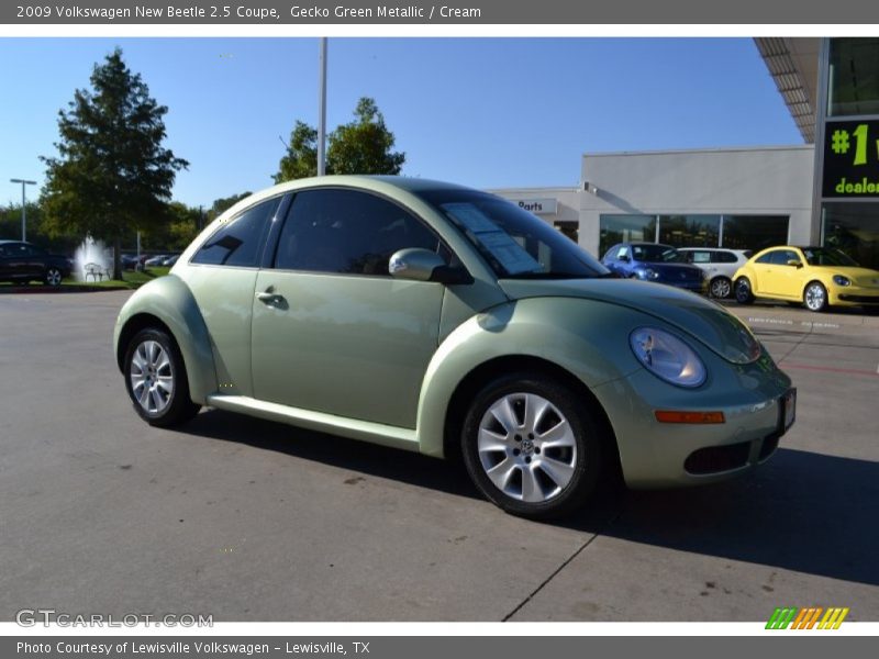 Gecko Green Metallic / Cream 2009 Volkswagen New Beetle 2.5 Coupe