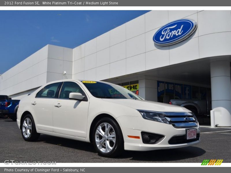 White Platinum Tri-Coat / Medium Light Stone 2012 Ford Fusion SE