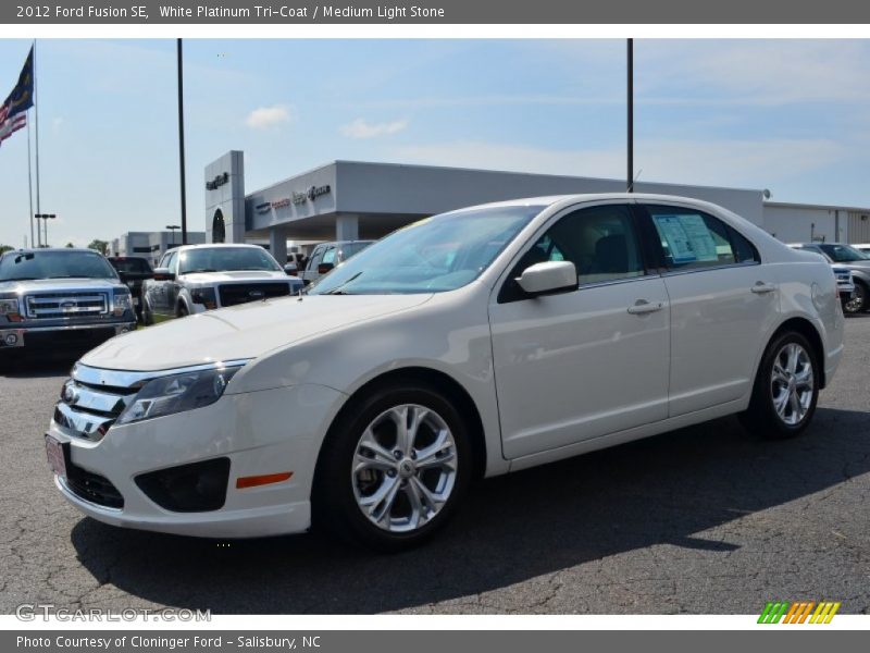 White Platinum Tri-Coat / Medium Light Stone 2012 Ford Fusion SE