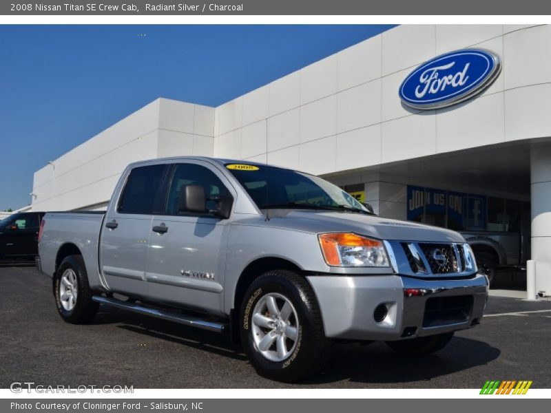 Radiant Silver / Charcoal 2008 Nissan Titan SE Crew Cab