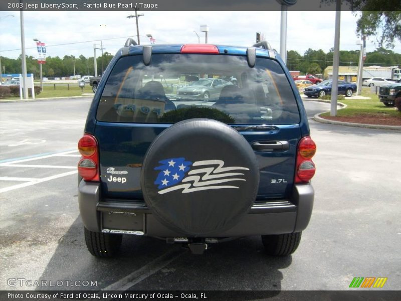 Patriot Blue Pearl / Taupe 2003 Jeep Liberty Sport