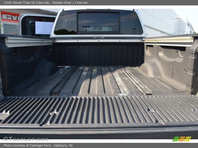 Radiant Silver / Charcoal 2008 Nissan Titan SE Crew Cab