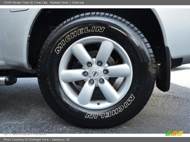 Radiant Silver / Charcoal 2008 Nissan Titan SE Crew Cab
