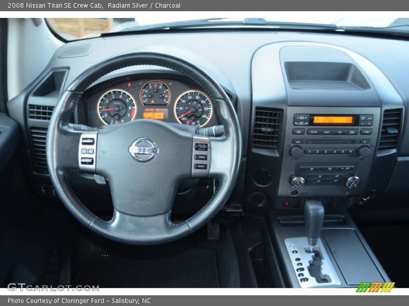 Radiant Silver / Charcoal 2008 Nissan Titan SE Crew Cab