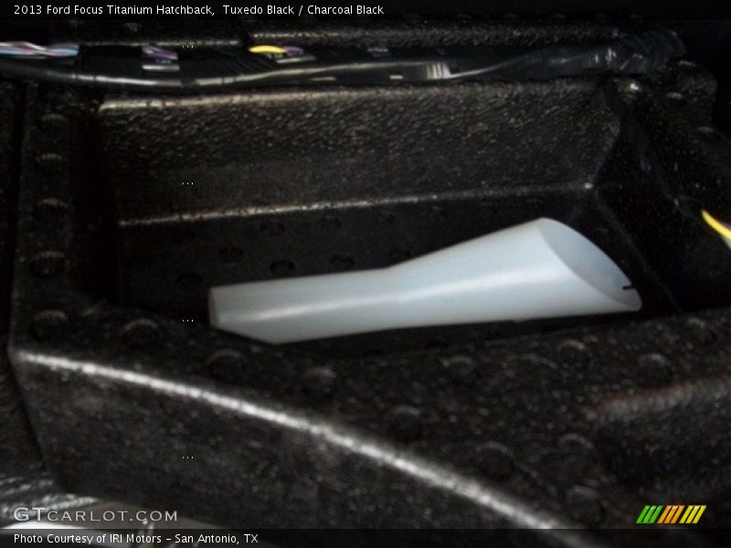 Tuxedo Black / Charcoal Black 2013 Ford Focus Titanium Hatchback