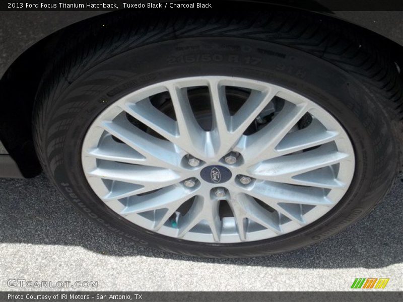 Tuxedo Black / Charcoal Black 2013 Ford Focus Titanium Hatchback