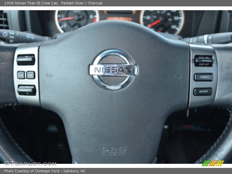 Radiant Silver / Charcoal 2008 Nissan Titan SE Crew Cab