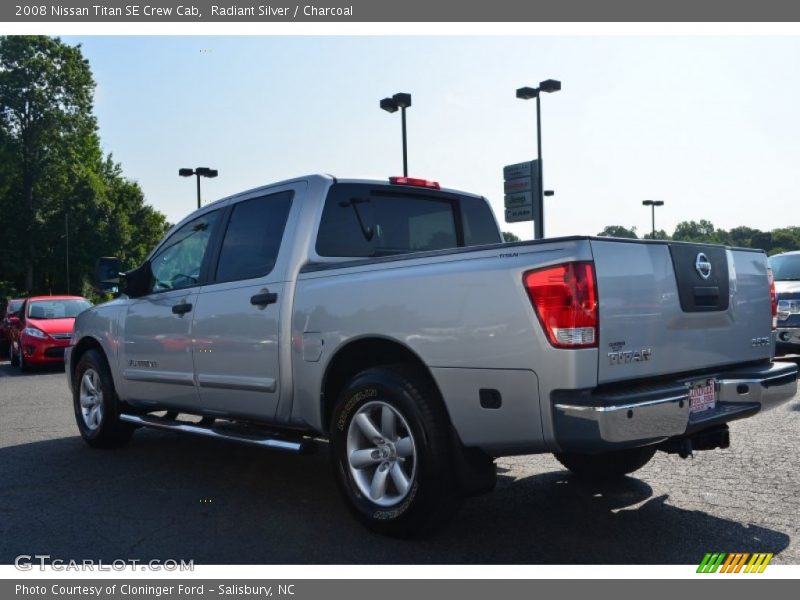 Radiant Silver / Charcoal 2008 Nissan Titan SE Crew Cab