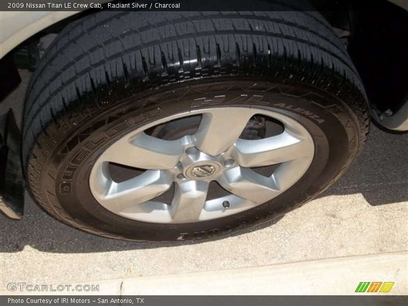 Radiant Silver / Charcoal 2009 Nissan Titan LE Crew Cab