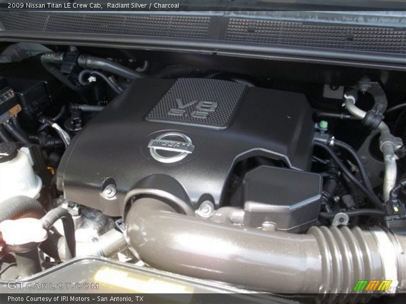 Radiant Silver / Charcoal 2009 Nissan Titan LE Crew Cab