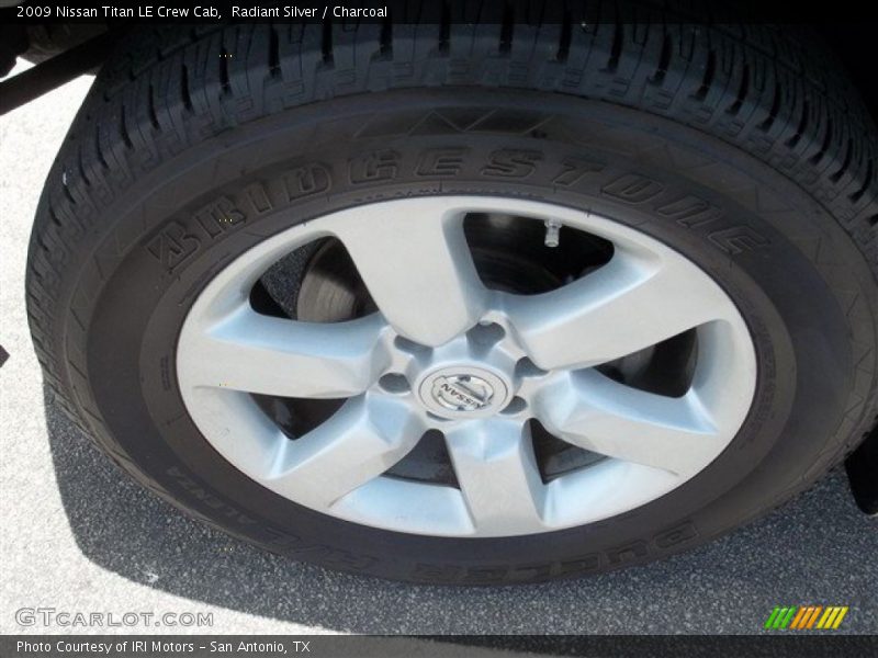 Radiant Silver / Charcoal 2009 Nissan Titan LE Crew Cab