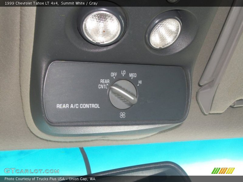Summit White / Gray 1999 Chevrolet Tahoe LT 4x4