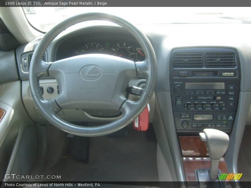 Antique Sage Pearl Metallic / Beige 1998 Lexus ES 300