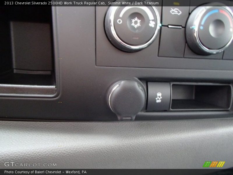 Summit White / Dark Titanium 2013 Chevrolet Silverado 2500HD Work Truck Regular Cab