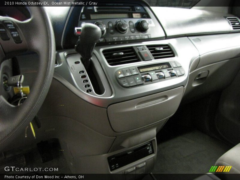 Ocean Mist Metallic / Gray 2010 Honda Odyssey EX