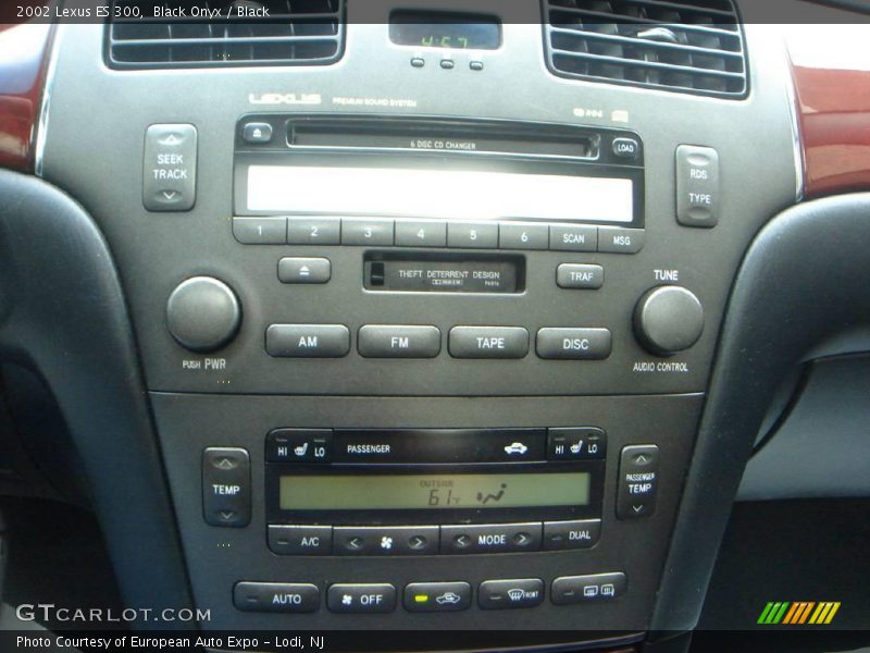 Black Onyx / Black 2002 Lexus ES 300
