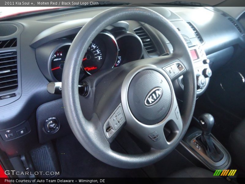 Molten Red / Black Soul Logo Cloth 2011 Kia Soul +