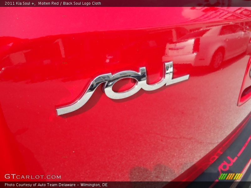 Molten Red / Black Soul Logo Cloth 2011 Kia Soul +
