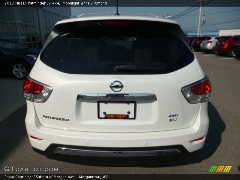 Moonlight White / Almond 2013 Nissan Pathfinder SV 4x4