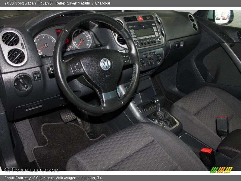 Reflex Silver Metallic / Charcoal 2009 Volkswagen Tiguan S