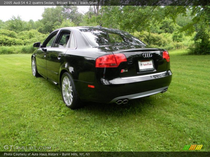 Brilliant Black / Black/Silver 2005 Audi S4 4.2 quattro Sedan