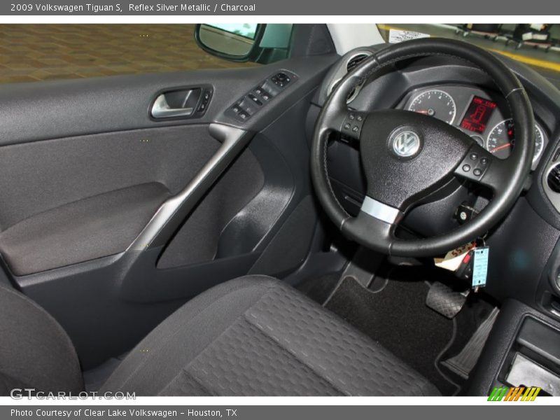 Reflex Silver Metallic / Charcoal 2009 Volkswagen Tiguan S