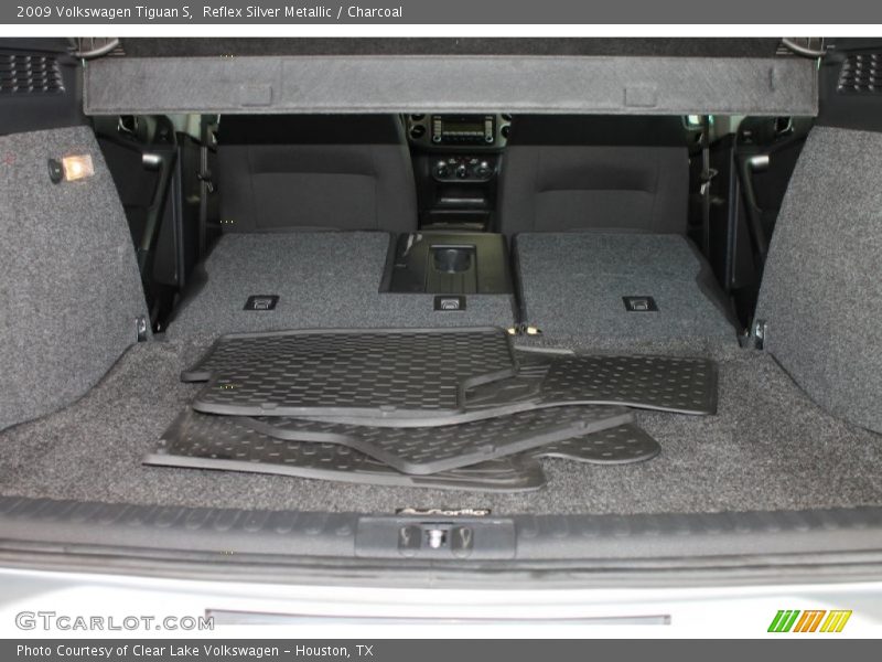 Reflex Silver Metallic / Charcoal 2009 Volkswagen Tiguan S