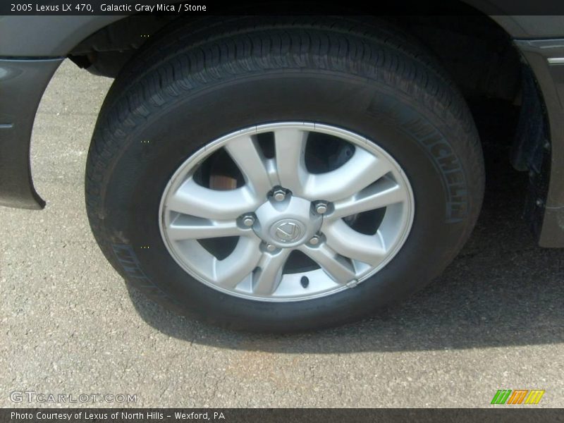 Galactic Gray Mica / Stone 2005 Lexus LX 470