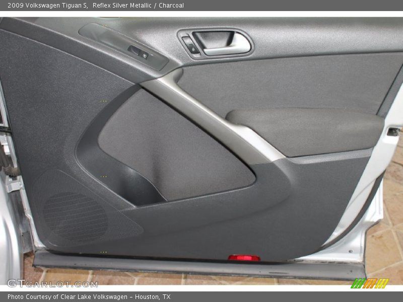 Reflex Silver Metallic / Charcoal 2009 Volkswagen Tiguan S