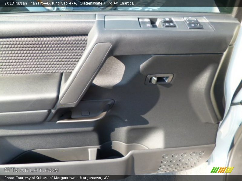 Glacier White / Pro 4X Charcoal 2013 Nissan Titan Pro-4X King Cab 4x4
