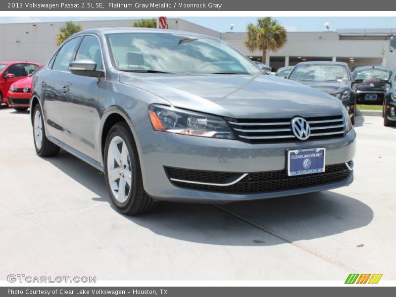 Platinum Gray Metallic / Moonrock Gray 2013 Volkswagen Passat 2.5L SE