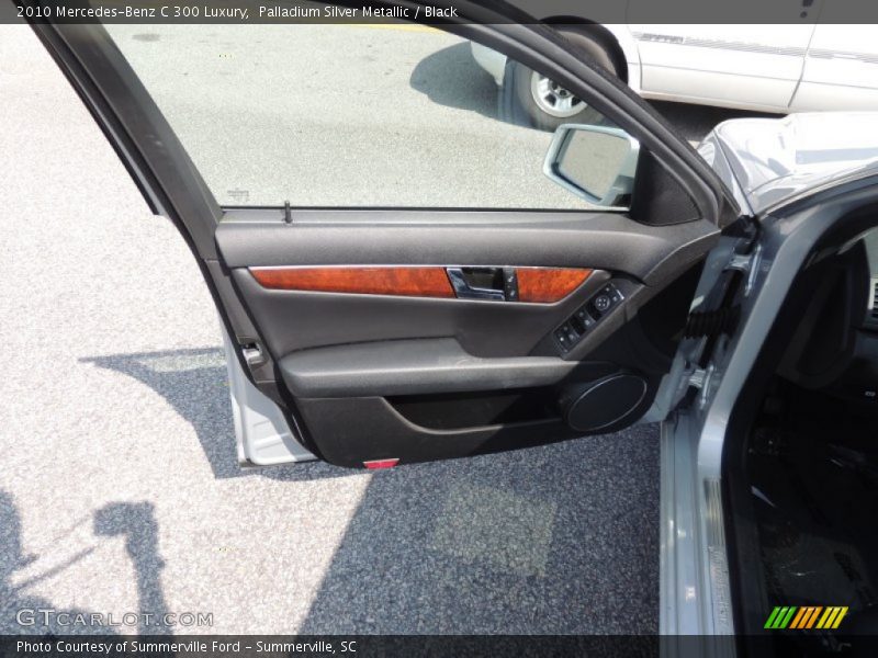 Palladium Silver Metallic / Black 2010 Mercedes-Benz C 300 Luxury