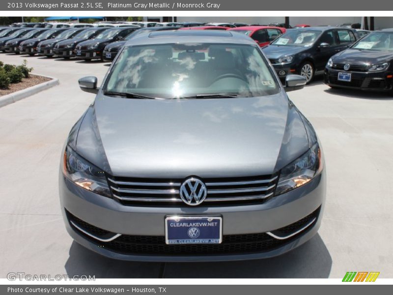 Platinum Gray Metallic / Moonrock Gray 2013 Volkswagen Passat 2.5L SE