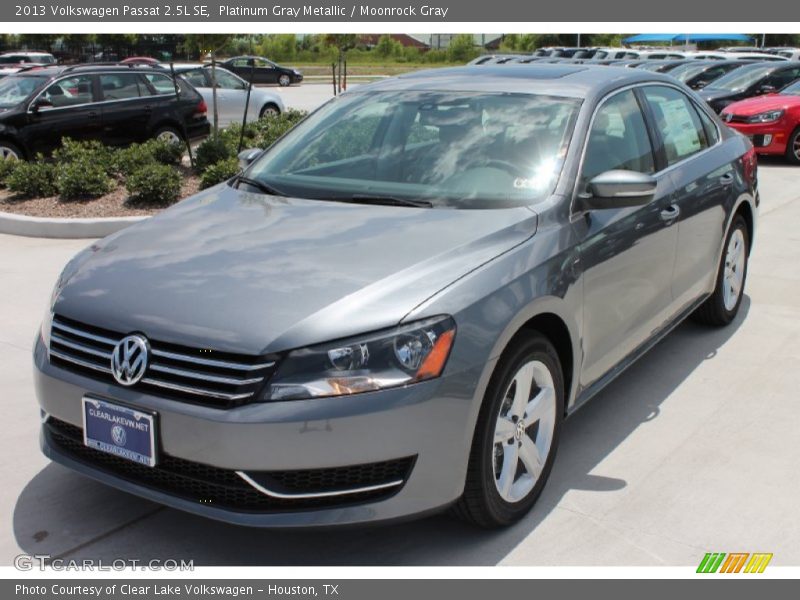 Platinum Gray Metallic / Moonrock Gray 2013 Volkswagen Passat 2.5L SE