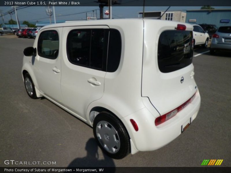 Pearl White / Black 2013 Nissan Cube 1.8 S