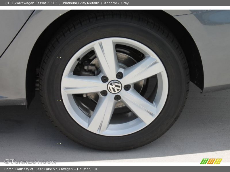 Platinum Gray Metallic / Moonrock Gray 2013 Volkswagen Passat 2.5L SE