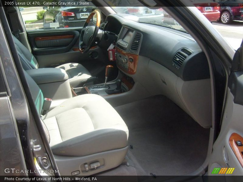 Galactic Gray Mica / Stone 2005 Lexus LX 470