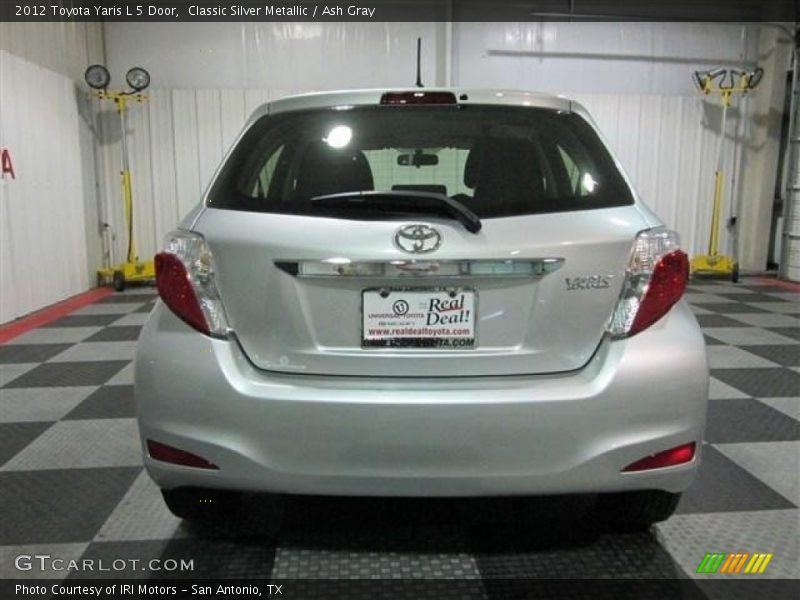 Classic Silver Metallic / Ash Gray 2012 Toyota Yaris L 5 Door