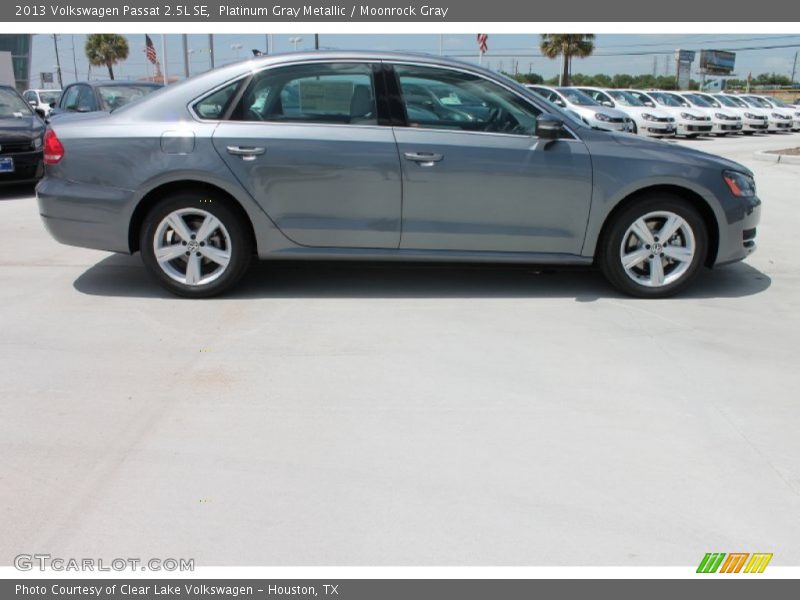 Platinum Gray Metallic / Moonrock Gray 2013 Volkswagen Passat 2.5L SE