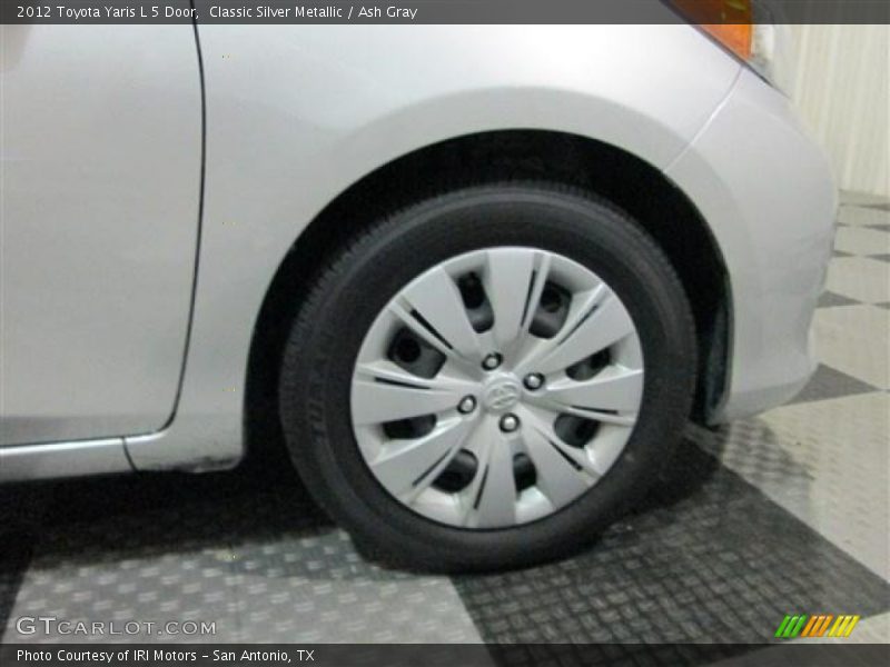 Classic Silver Metallic / Ash Gray 2012 Toyota Yaris L 5 Door
