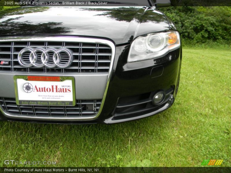 Brilliant Black / Black/Silver 2005 Audi S4 4.2 quattro Sedan