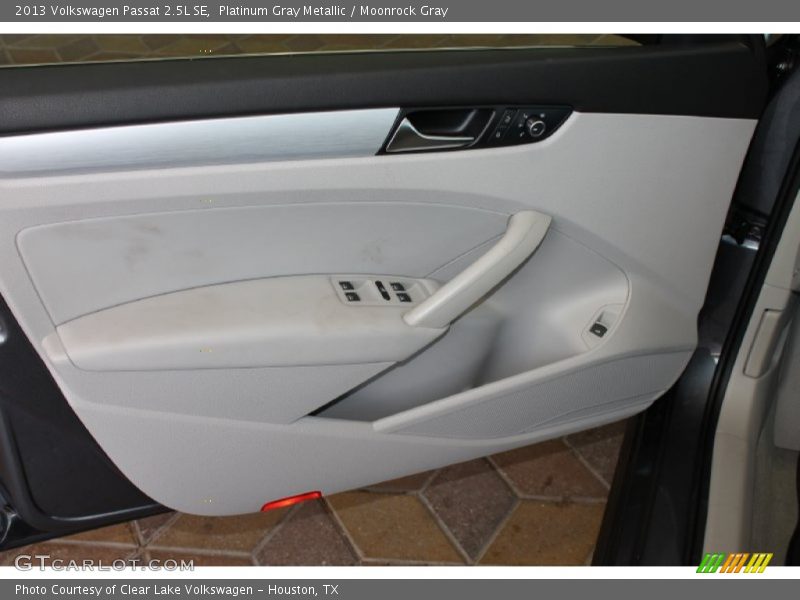 Platinum Gray Metallic / Moonrock Gray 2013 Volkswagen Passat 2.5L SE