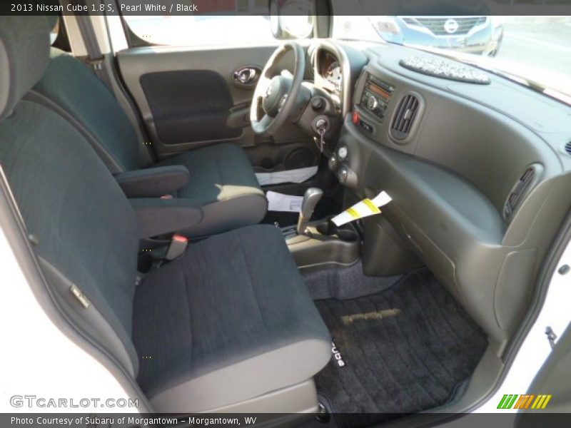  2013 Cube 1.8 S Black Interior