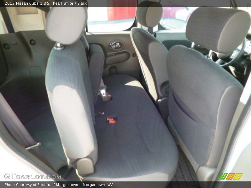 Rear Seat of 2013 Cube 1.8 S