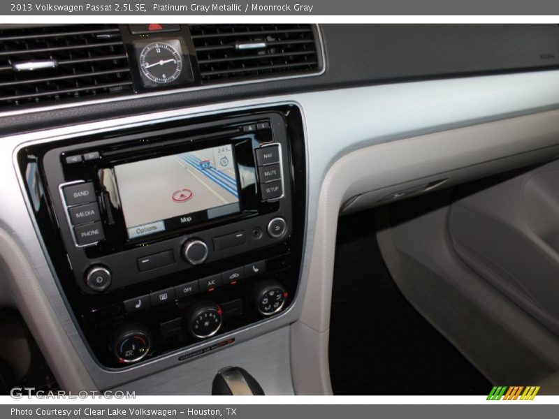 Platinum Gray Metallic / Moonrock Gray 2013 Volkswagen Passat 2.5L SE