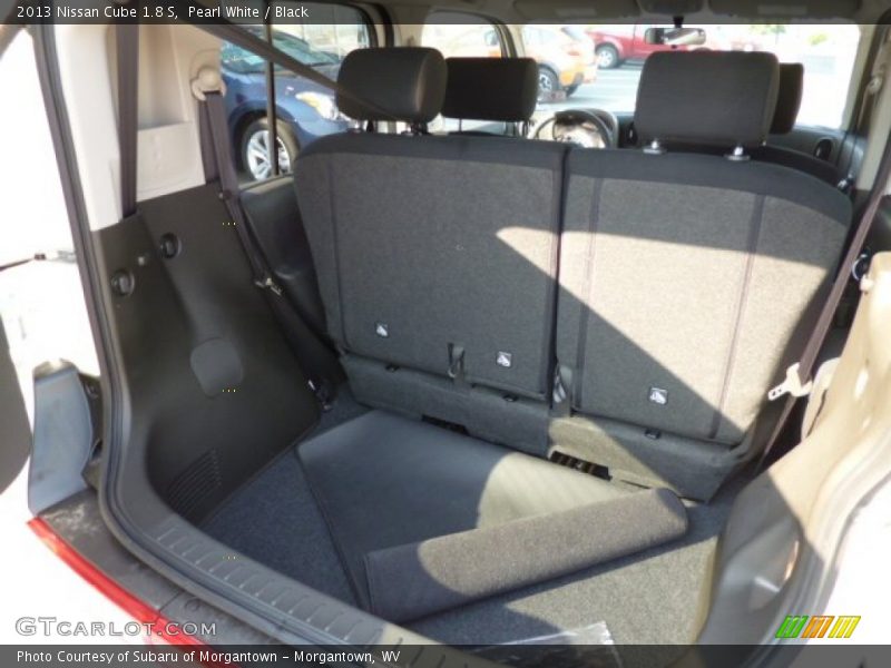 Pearl White / Black 2013 Nissan Cube 1.8 S